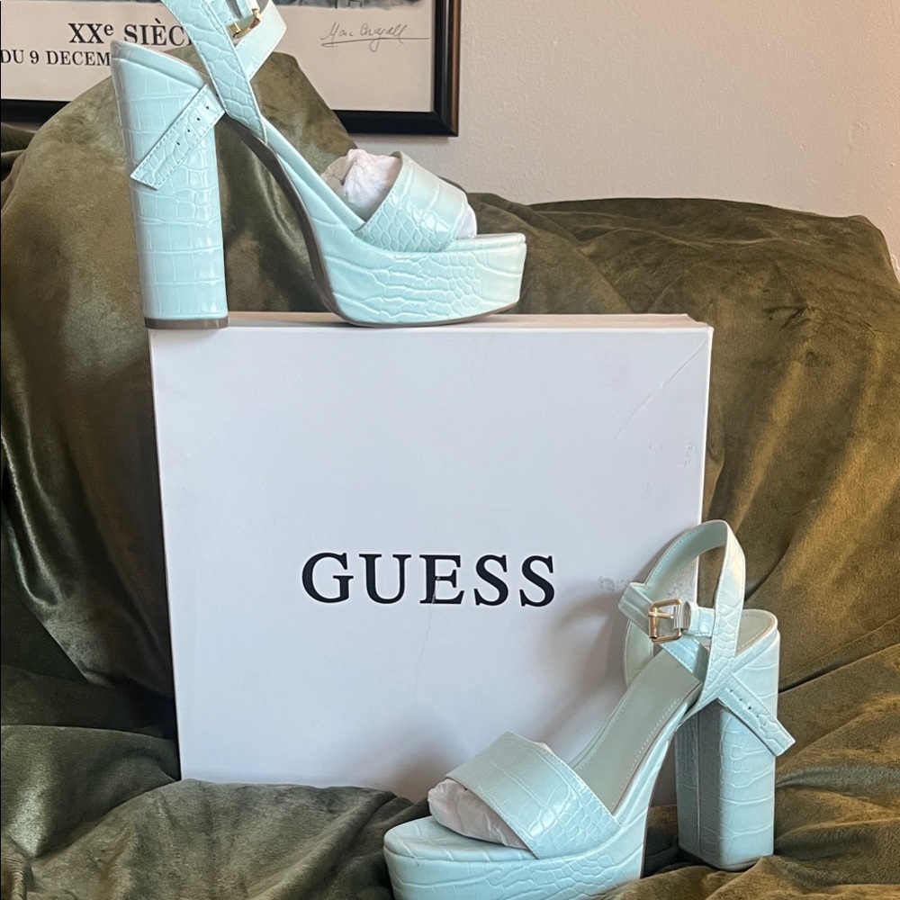 New GUESS Aqua Croc-Embossed Platform Heels